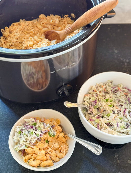 High Protein Buffalo Chicken Mac (Slow Cooker)